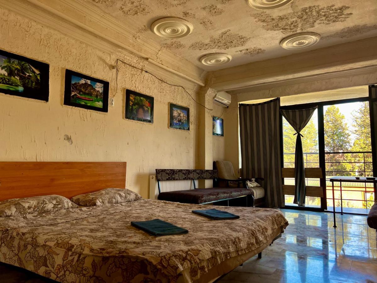 Smile Guesthouse Tbilisi Eksteriør billede