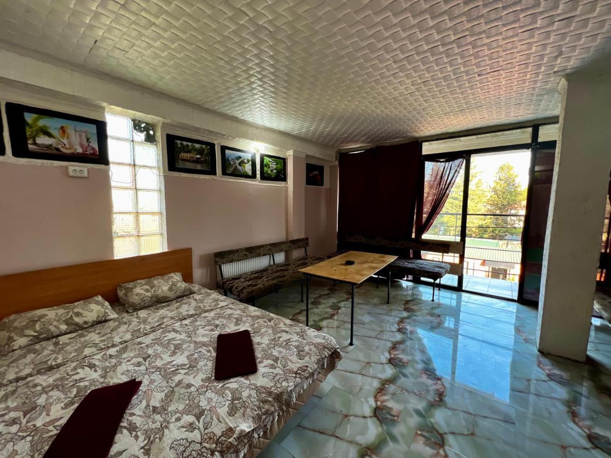 Smile Guesthouse Tbilisi Eksteriør billede
